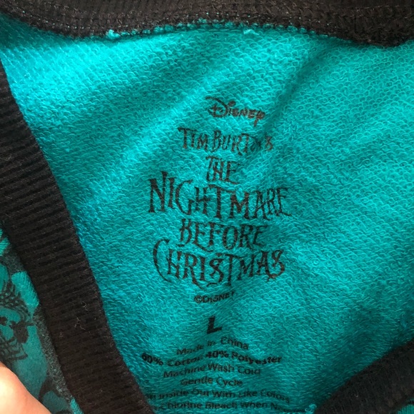 Disney Nightmare before Christmas Sweater - Picture 2 of 2